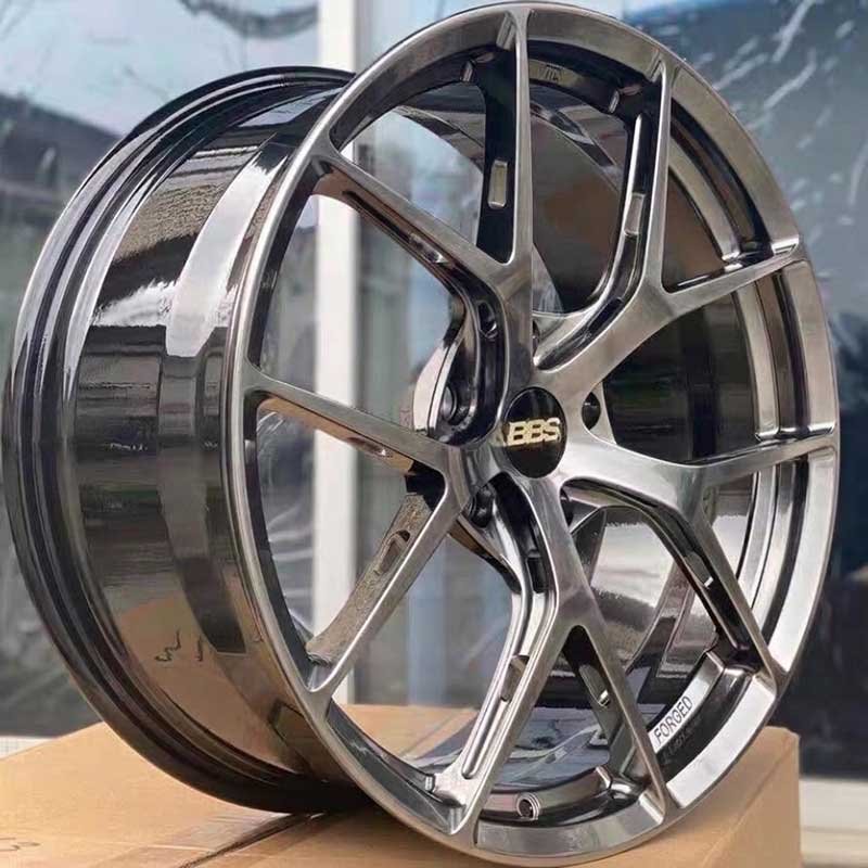 XL-MONO-SERIES-001 Hyper Black Spoke Details XL MONO SERIES-001 monoblock forged wheel in hyper black showing lightweight pocketed spokes