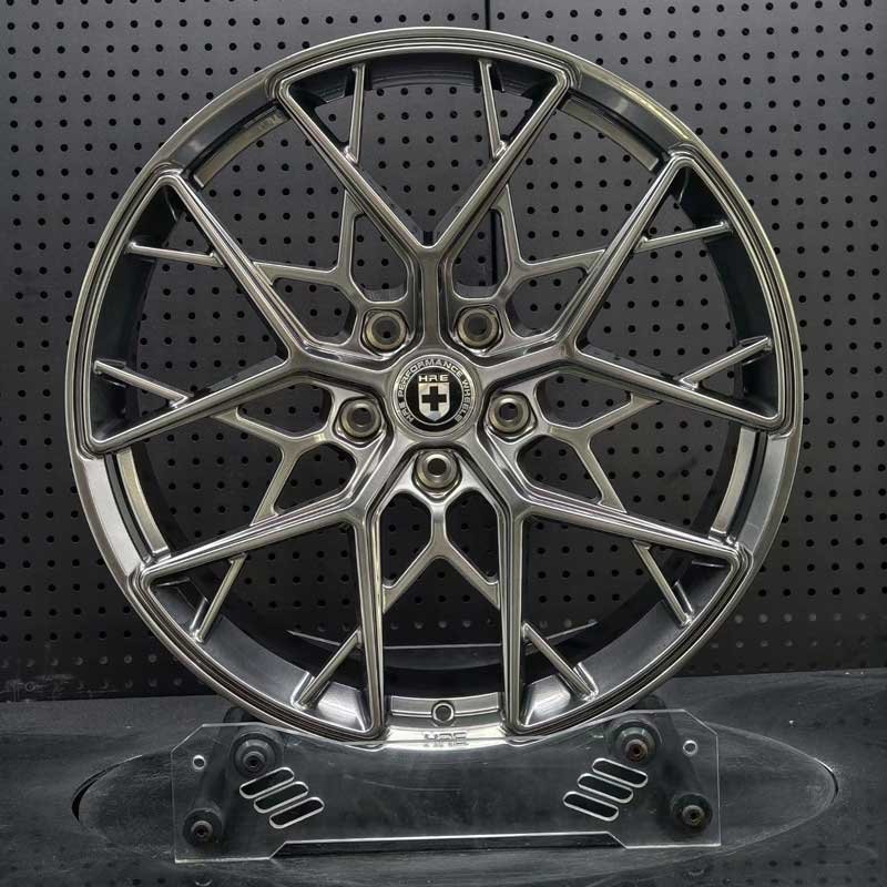 XL-MONO-SERIES-010 Geometric Mesh Forged Wheel - Front XL MONO SERIES-010 liquid metal gloss gunmetal geometric mesh monoblock forged wheel front face with HRE center cap