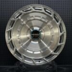 XL MONO SERIES-018 brushed silver solid disc aerodisc monoblock forged wheel front face with Vossen center cap