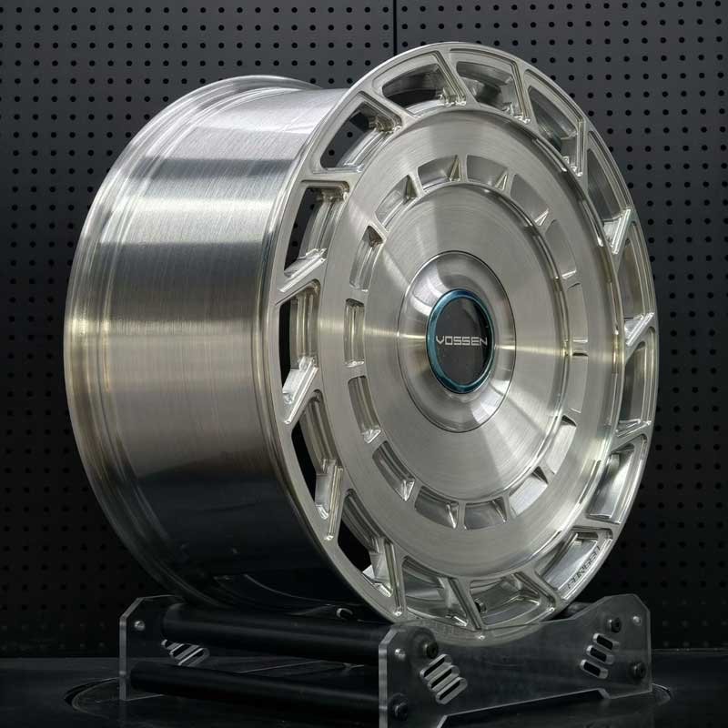 XL-MONO-SERIES-018 Concave Aerodisc Profile & Barrel Depth XL MONO SERIES-018 concave turbofan aerodisc forged rim angled view showing wide brushed barrel depth