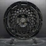 XL MONO SERIES-019 gloss black complex mesh monoblock forged wheel front face with carbon fiber aerodisc ring and HRE center cap