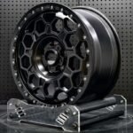 XL OFF-ROAD SERIES-002 aerospace 6061-T6 forged rim displaying honeycomb mesh spoke geometry and beadlock hardware